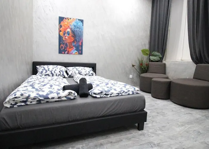 Family Studio In Akh Area