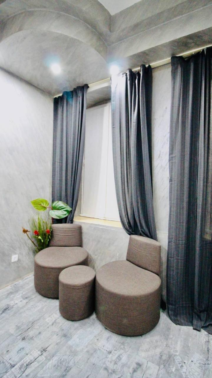 Family In Akh Area Apartament