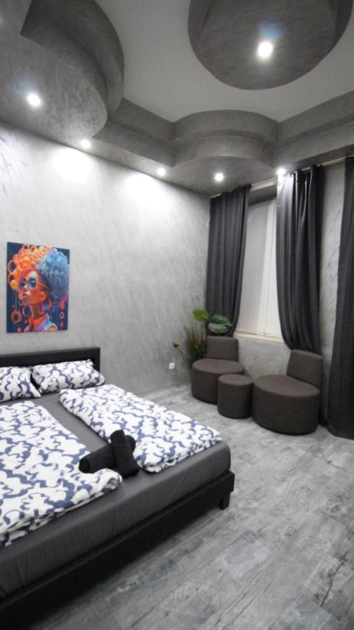 Family In Akh Area Apartament